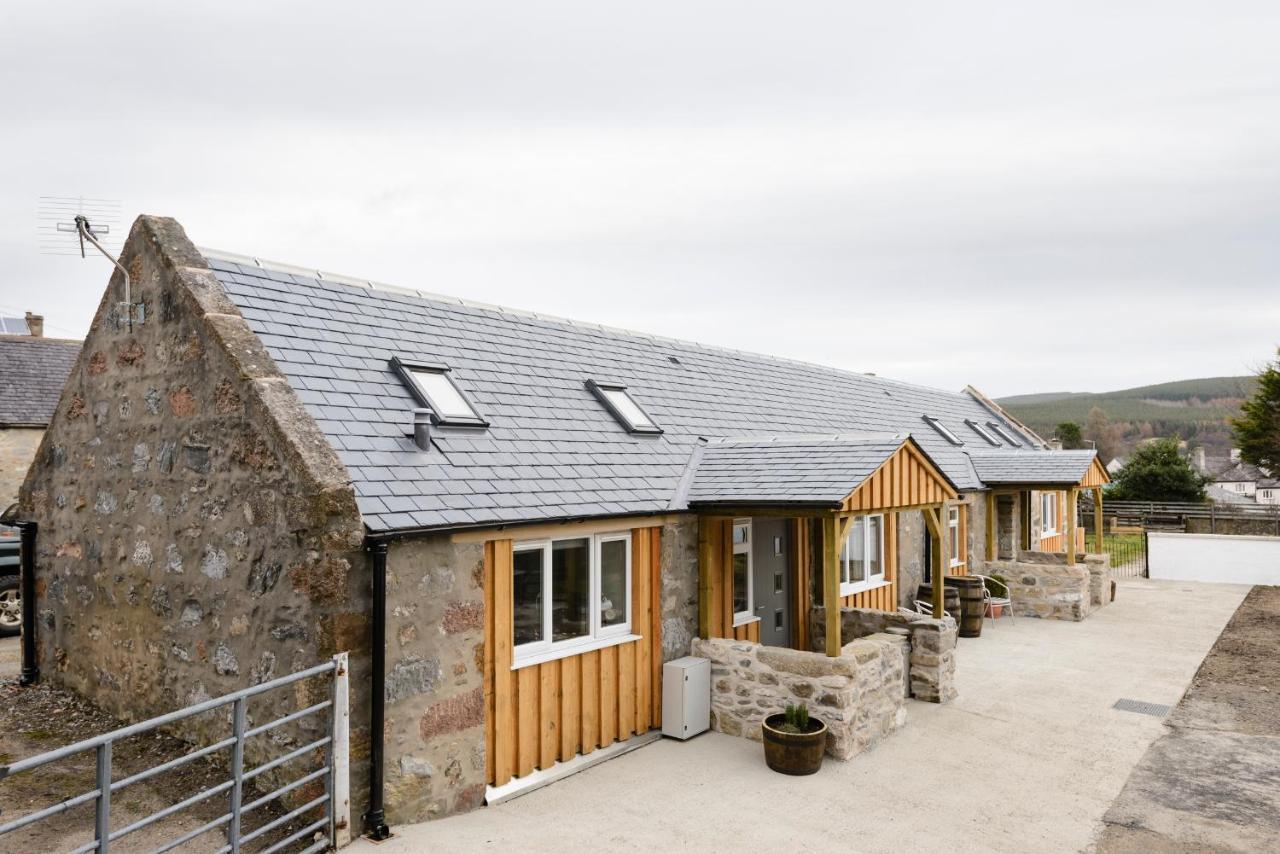 The Milking Sheds, Dufftown Villa ภายนอก รูปภาพ