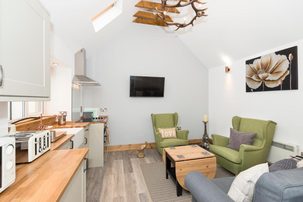 The Milking Sheds, Dufftown Villa ภายนอก รูปภาพ